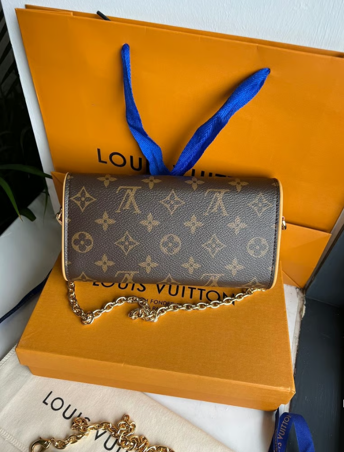 Handbag Louis Vuitton Monogram