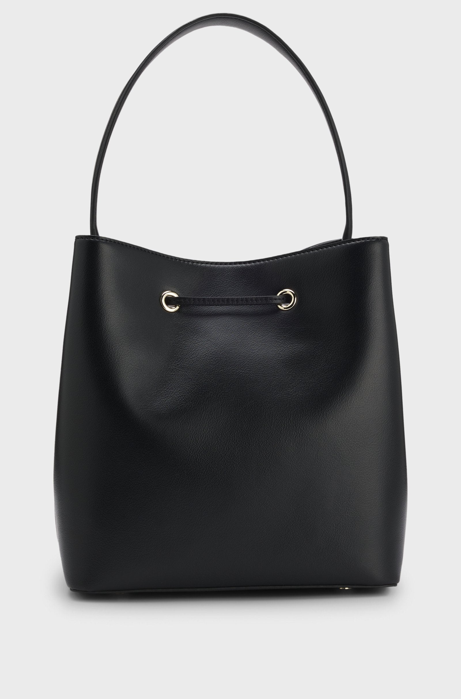 Bucket bag in faux leather
